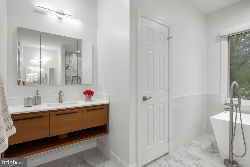 Photo of 2109 LINK ROAD