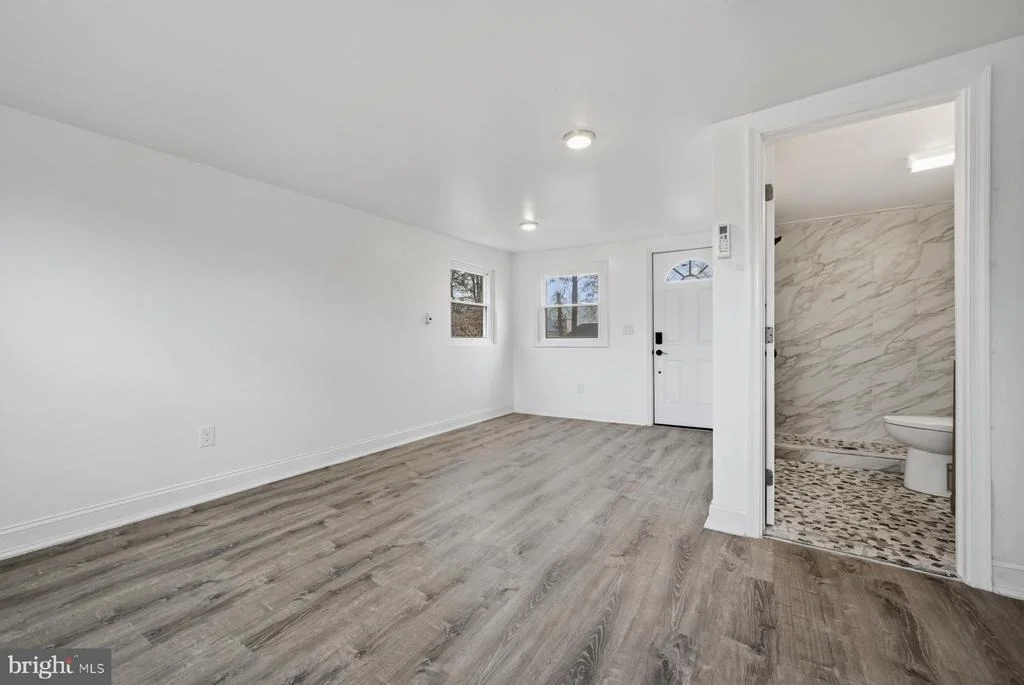 Photo of 1110 MURRAY DRIVE