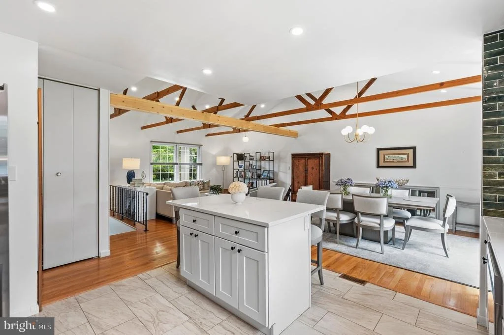 Photo of 524 MAPLE RIDGE LANE