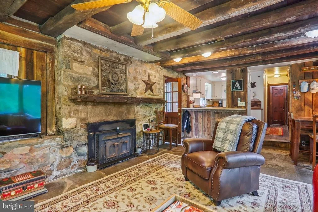 Photo of 1820 TUCKER LANE