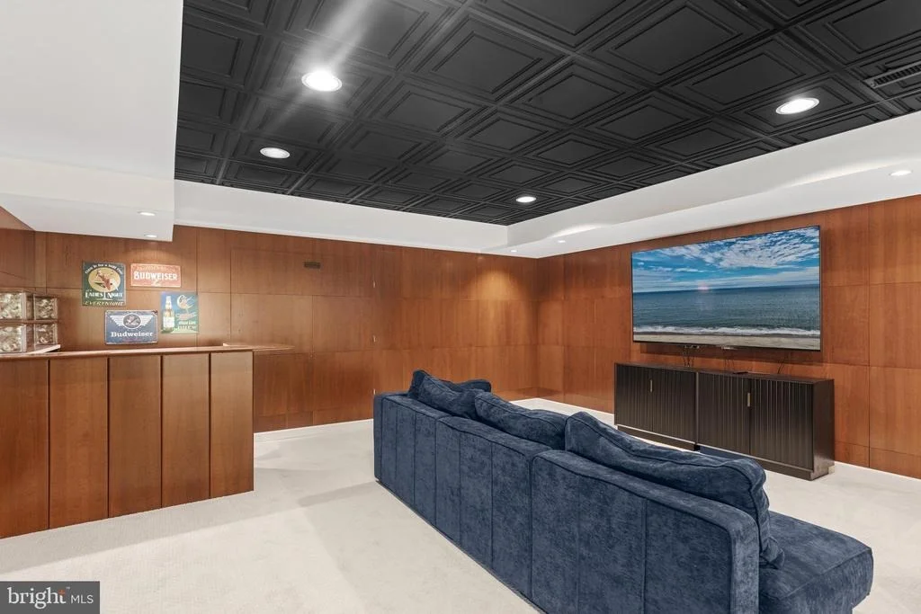 Photo of 123 GLADE CIRCLE W