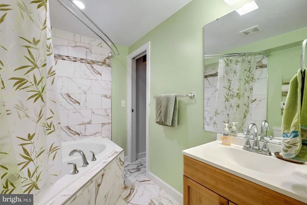 Photo of 425 CHARTRIDGE DRIVE
