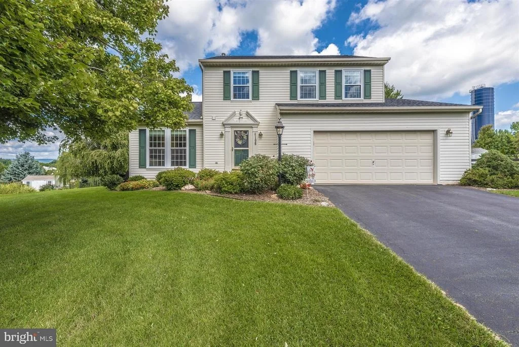 Photo of 4106 BENNINGTON PLACE W