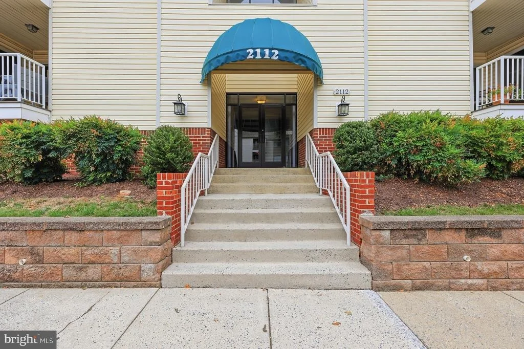 Photo of Unit 2C at 2112 WHITEHALL ROAD