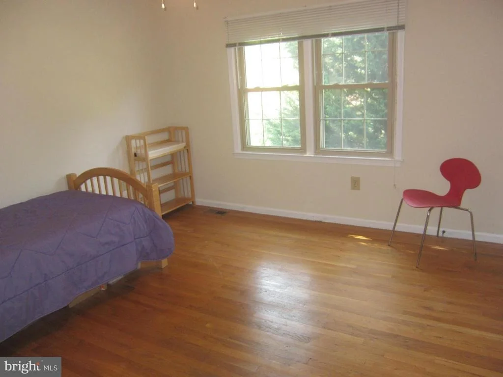Photo of 217 FARMGATE LANE