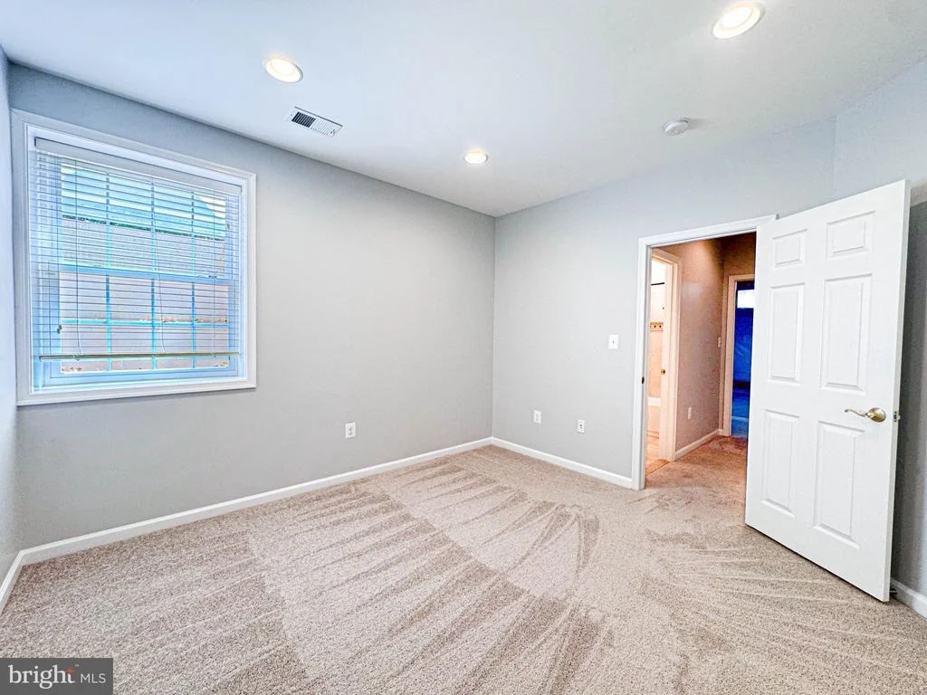 Photo of 42631 EXPLORER DRIVE