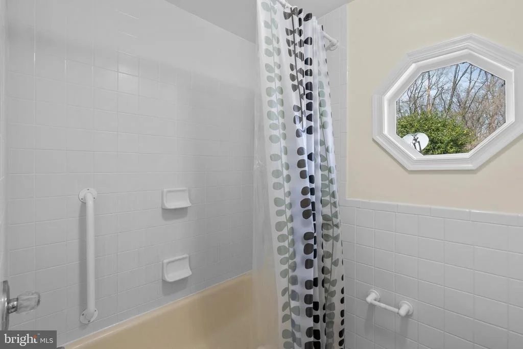 Photo of 3838 BELL ROAD