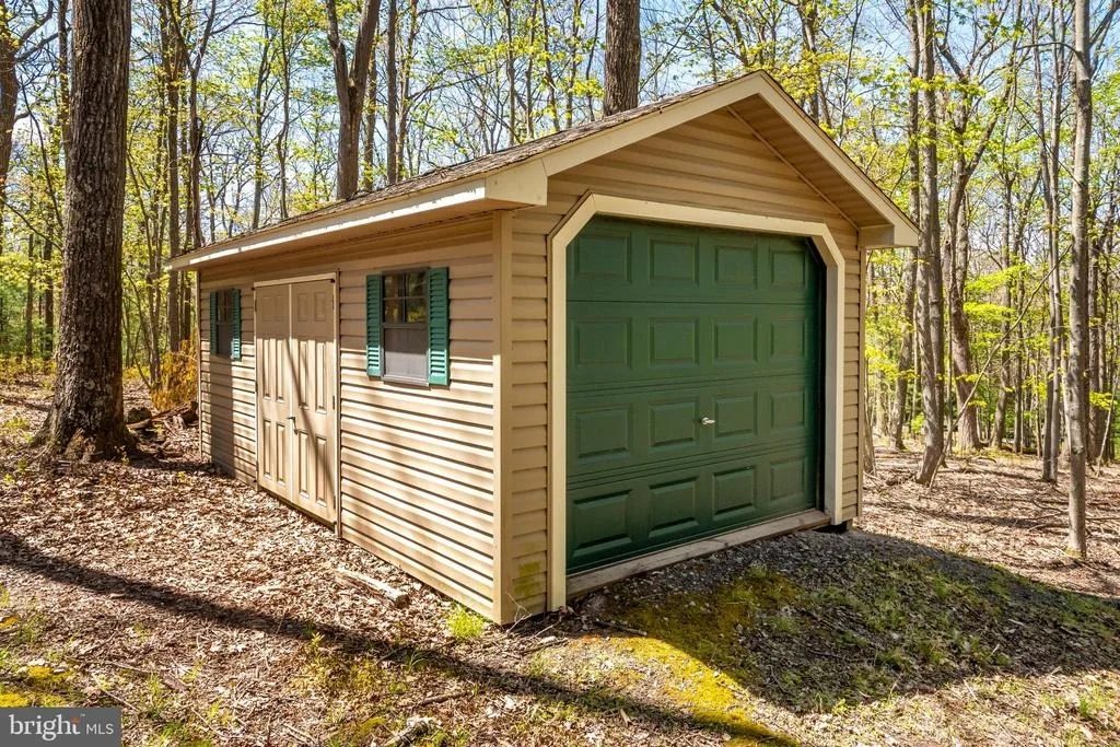 Photo of 365 RIDGE ROAD