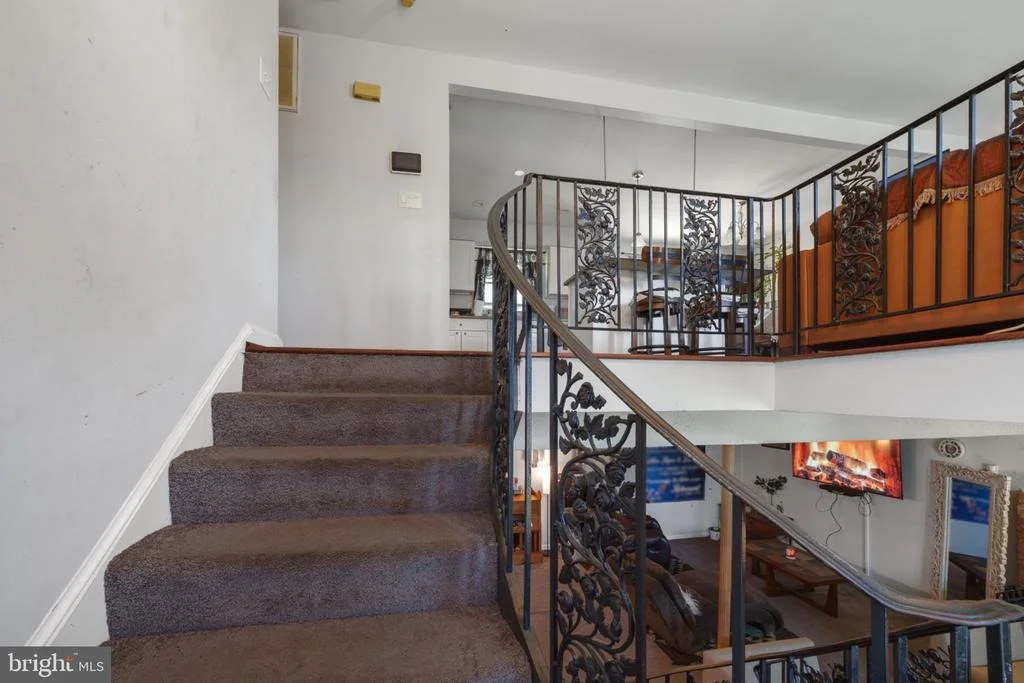 Photo of 8916 TRUBADOR DRIVE