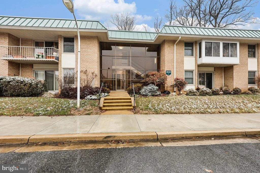 Photo of Unit 82H at 3632 GLENEAGLES DRIVE