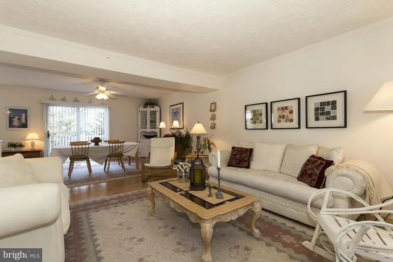 Photo of 10941 HILLTOP LANE