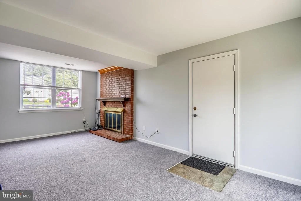 Photo of 9405 SILVER FOX TURN