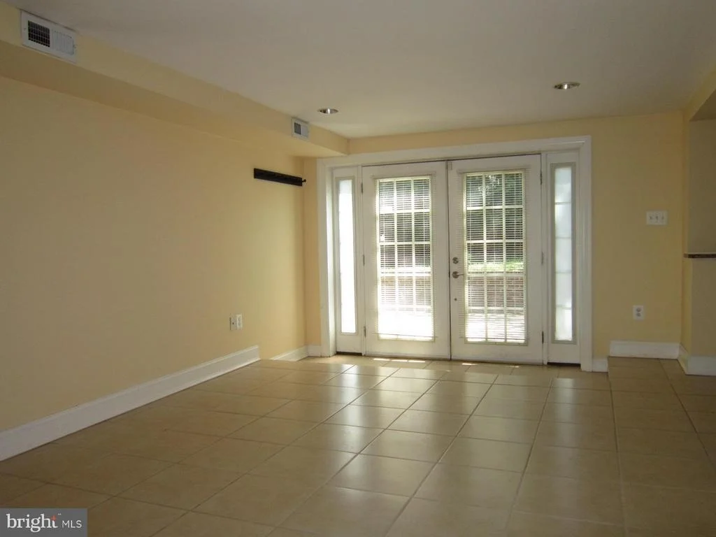 Photo of 9103 KINGSBURY DRIVE