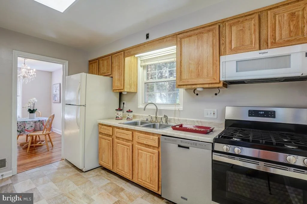 Photo of 10024 CEDAR LANE