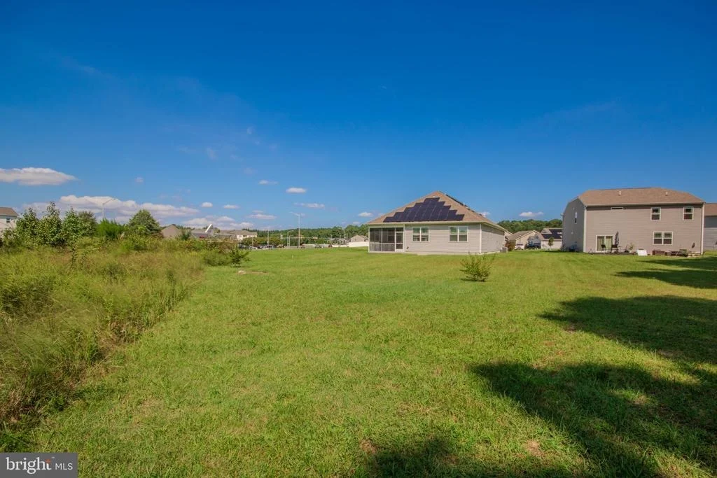 Photo of 406 TWIN CREEKS DRIVE