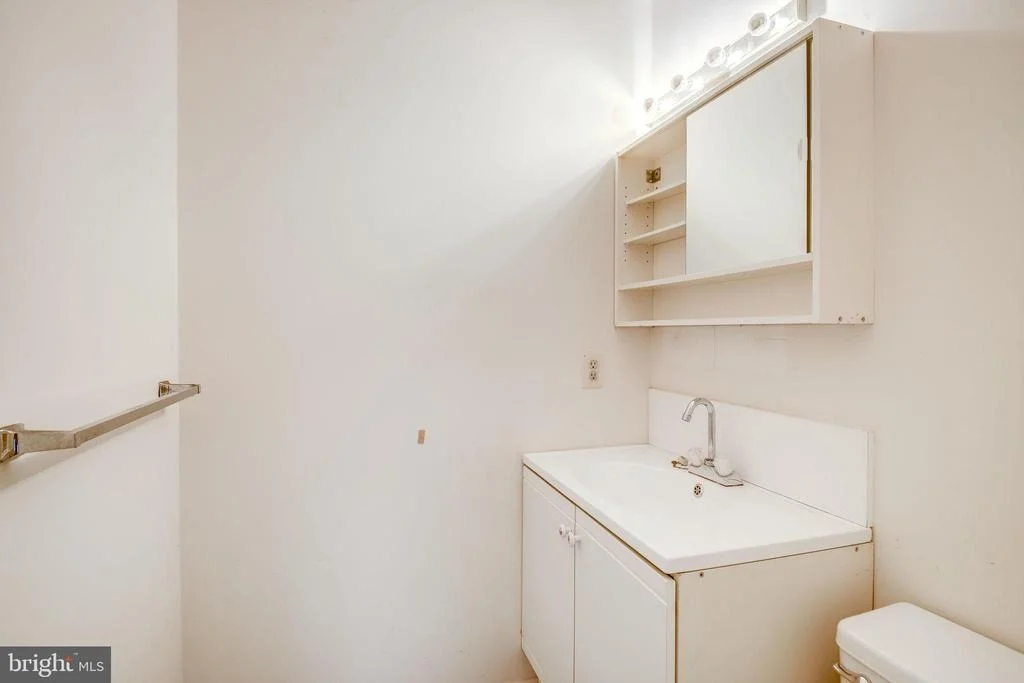 Photo of 5550 JACLYN DRIVE