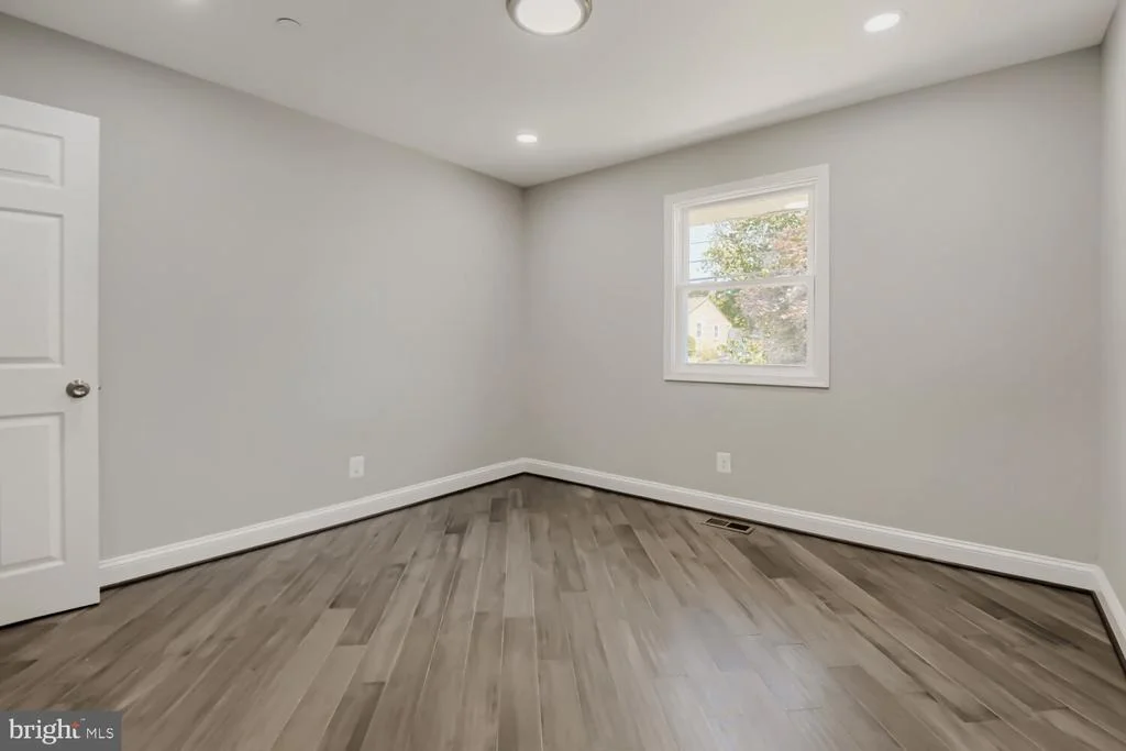 Photo of 105 ROSECREST DRIVE