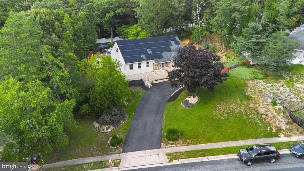 Photo of 10 SILVER HILL LANE