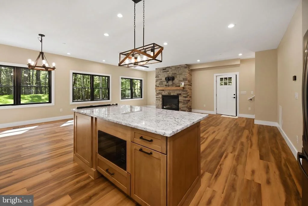 Photo of 15 BYRAN DR