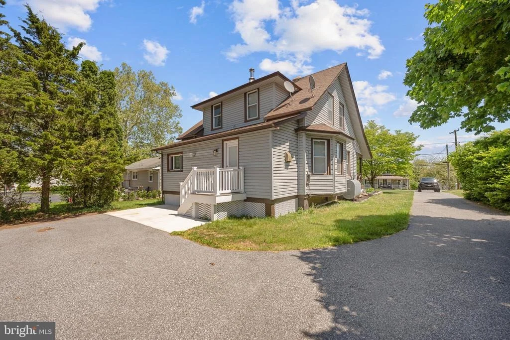 Photo of 27412 RIDGE ROAD