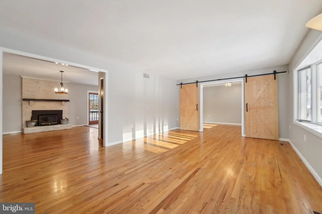 Photo of 3942 SUGARLOAF DRIVE