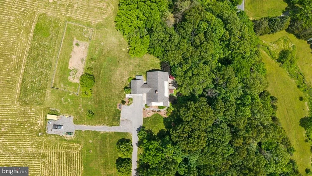 Photo of 21042 MILLERS MILL ROAD