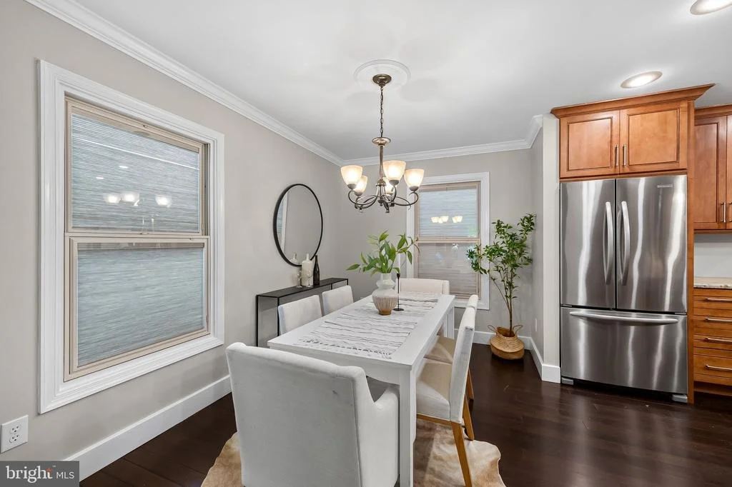 Photo of 427 YORKSHIRE DRIVE