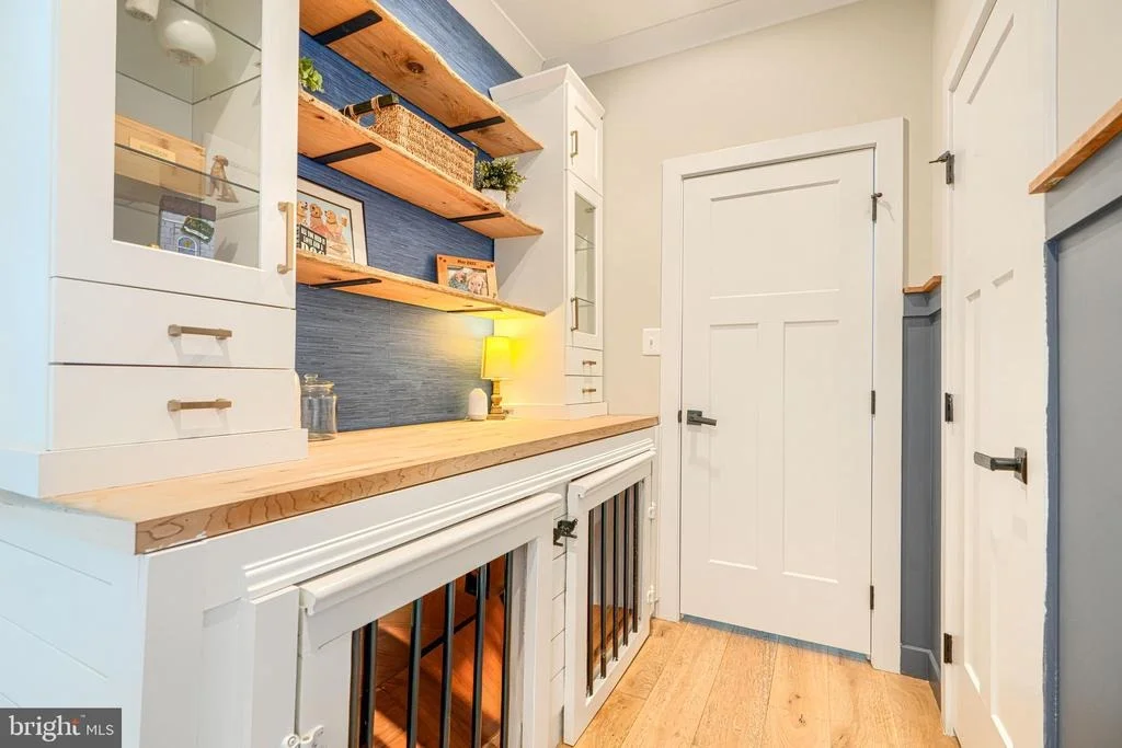 Photo of 2553 HANOVER PIKE