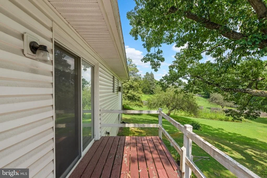 Photo of 7517 RACE ROAD