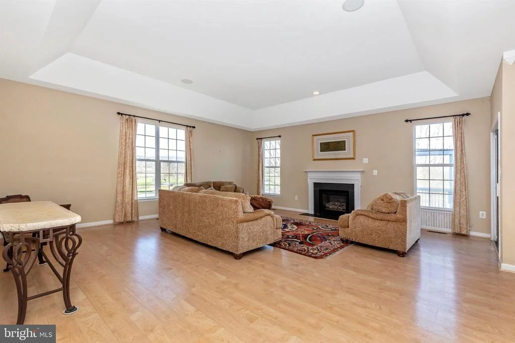 Photo of 17112 MAGIC MOUNTAIN DRIVE
