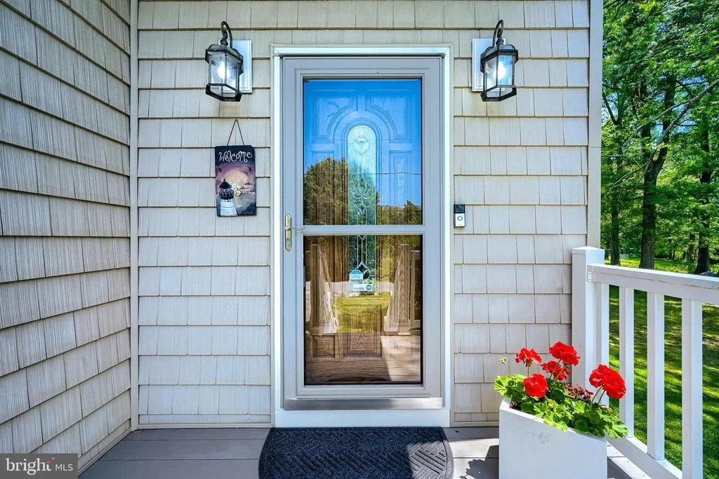 Photo of 8105 BEVERLY ROAD