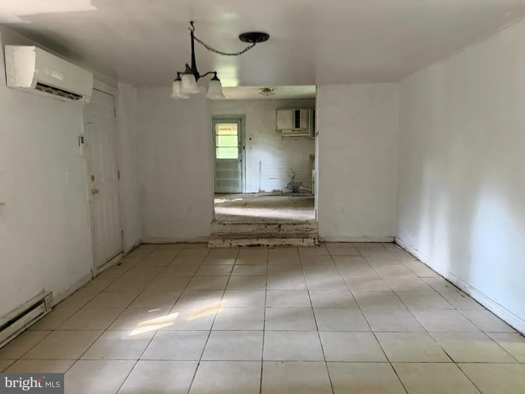 Photo of 27834 FAIRMOUNT