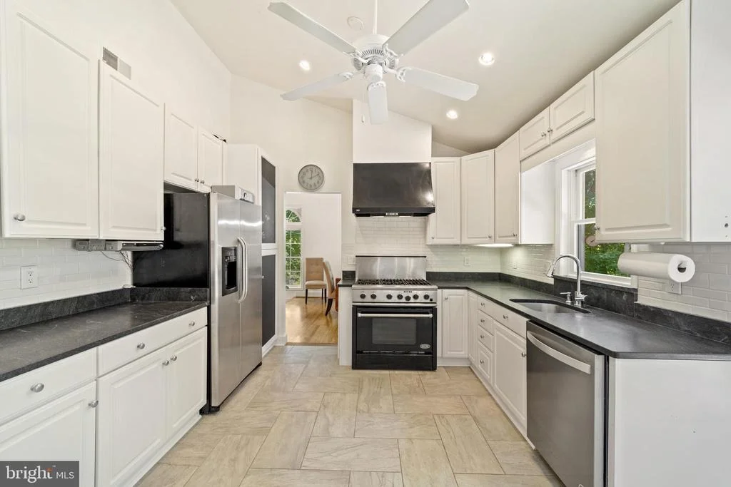 Photo of 1626 LINWAY PARK DRIVE