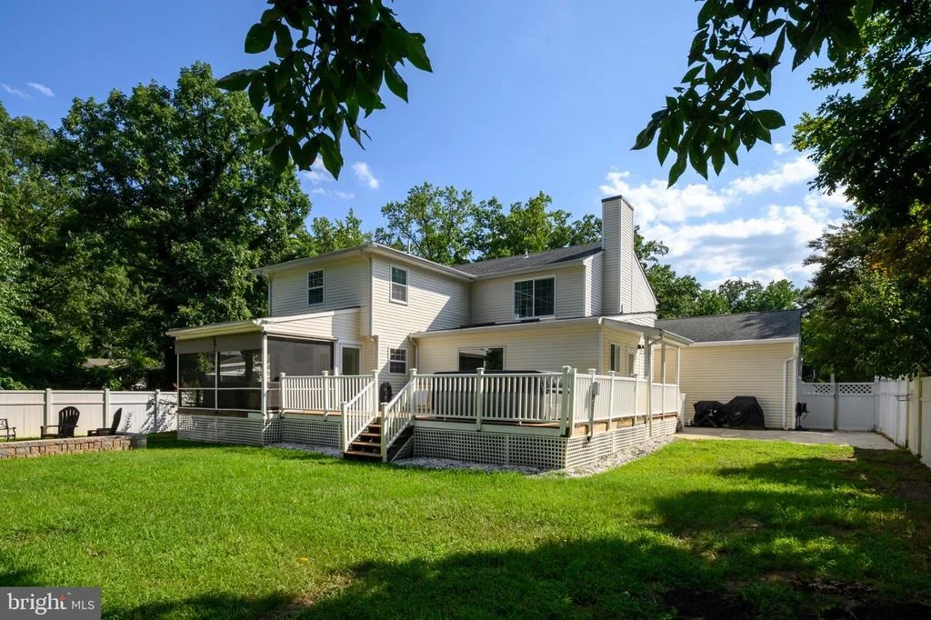 Photo of 1007 HARBOR DRIVE