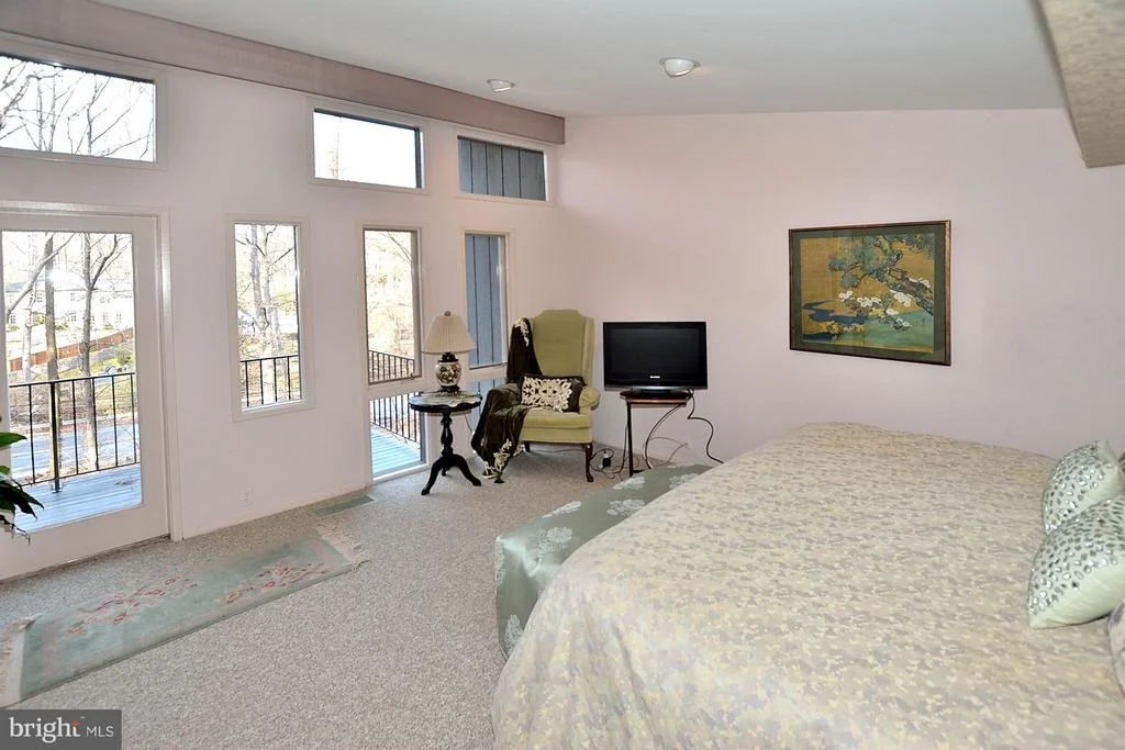 Photo of 4 BUTTONWOOD LANE