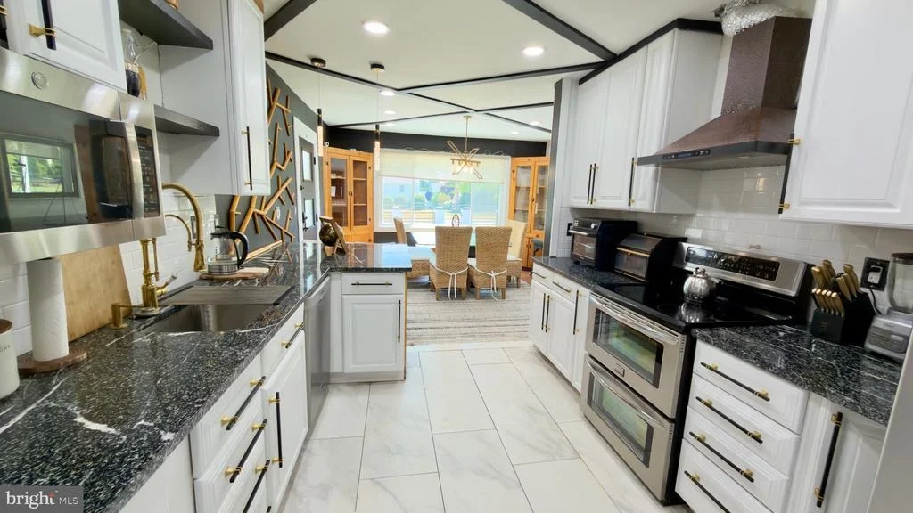 Photo of 16720 LONGDRAFT ROAD