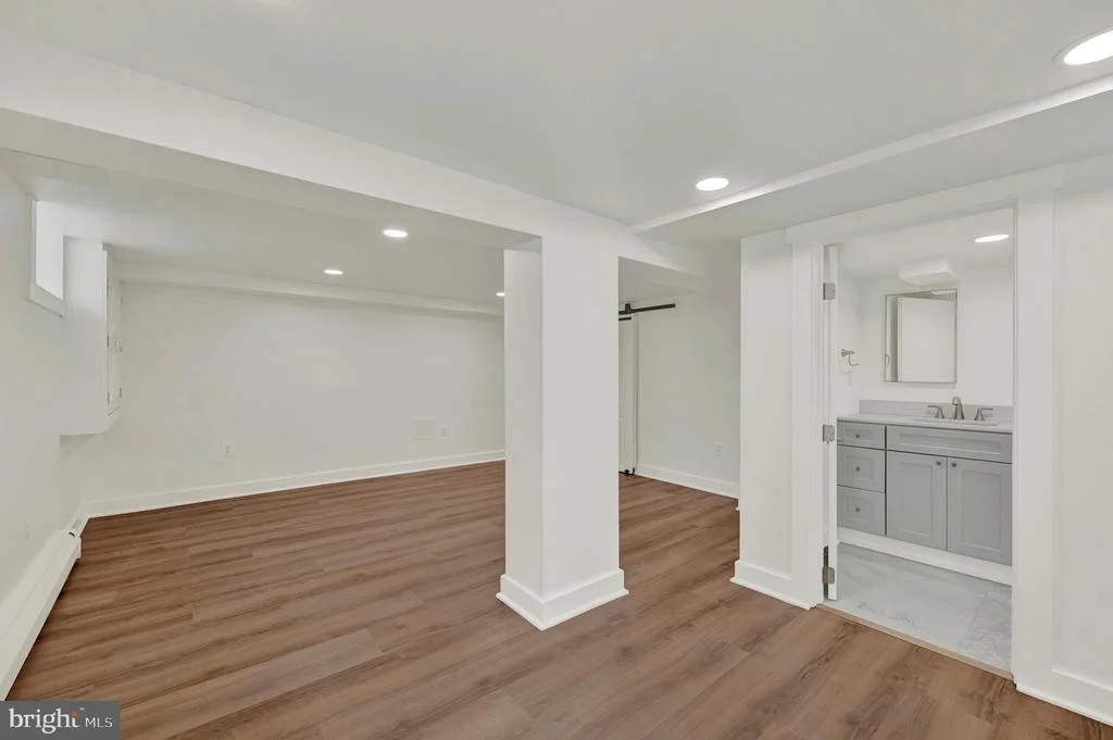Photo of 634 LONGVIEW