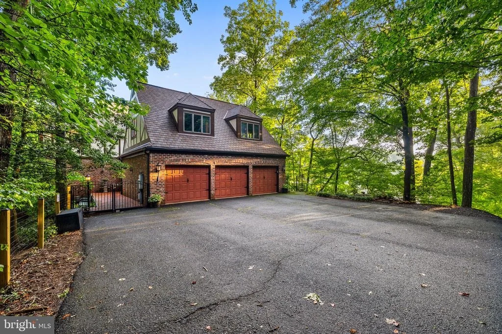 Photo of 2490 TREE HOUSE DRIVE