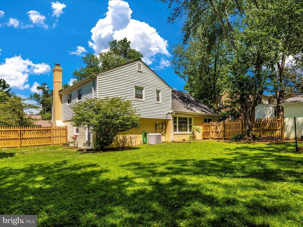 Photo of 13312 LOCKSLEY LANE