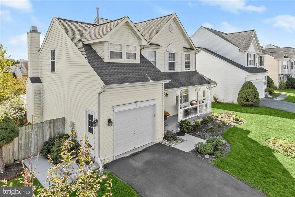 Photo of 239 BISHOPS GLEN DRIVE