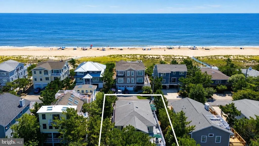 Photo of 39 DUNE ROAD
