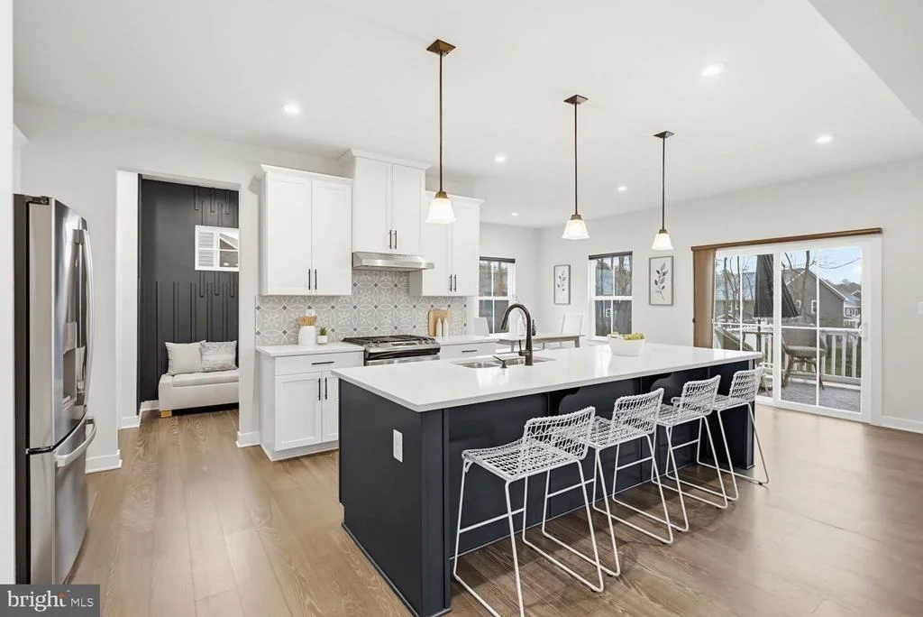 Photo of 10907 GREEN LEAF RUN