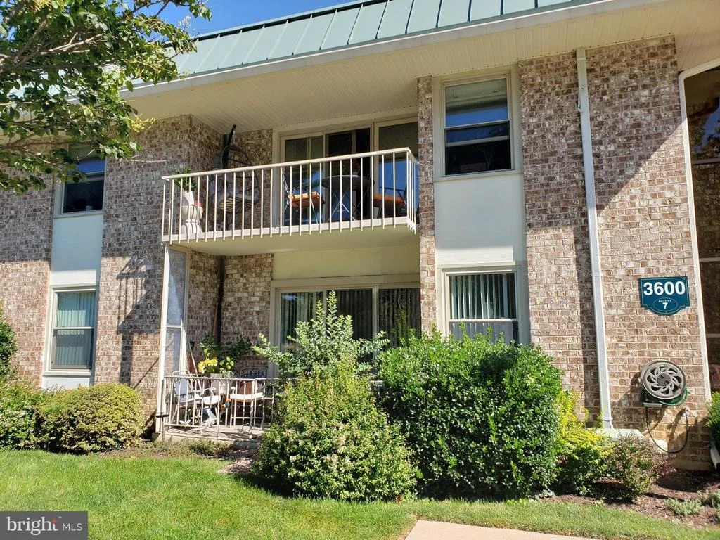 Photo of Unit 73A at 3600 GLENEAGLES DRIVE