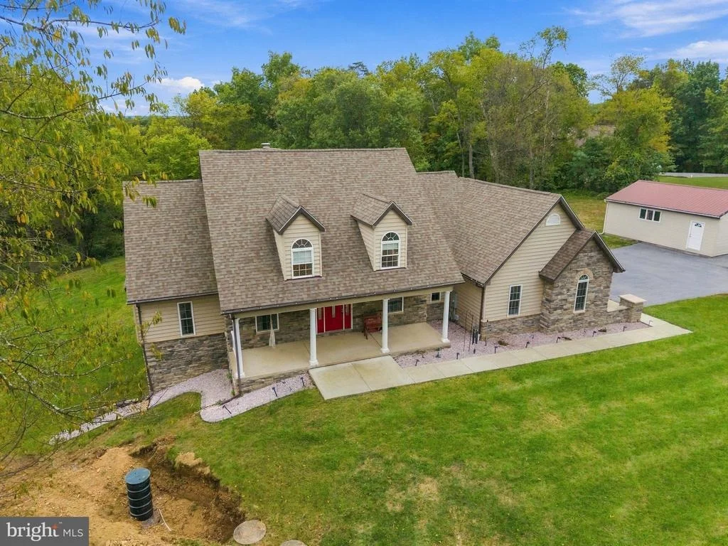 Photo of 117 BEVERLY LANE