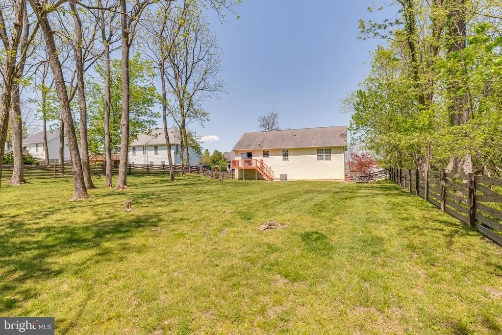 Photo of 476 OAK LEE