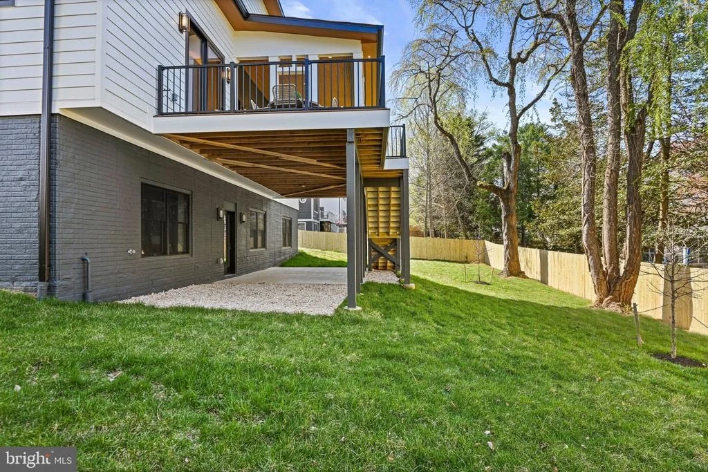 Photo of 1052 BALLS HILL ROAD