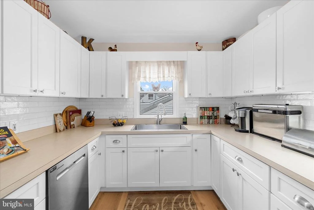 Photo of 7803 LINTHICUM ROAD