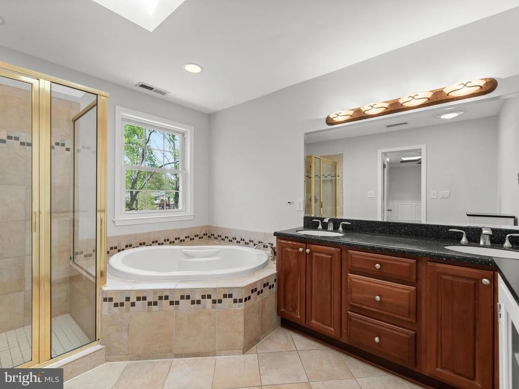 Photo of 3713 QUEEN MARY DRIVE