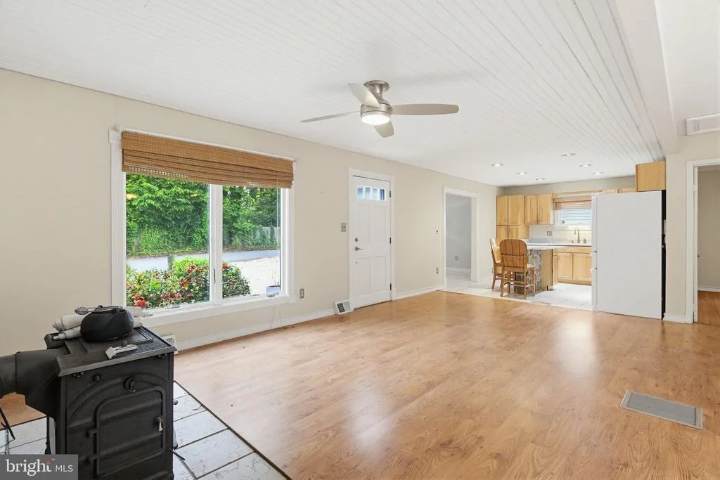 Photo of 1465 RIDGEWAY