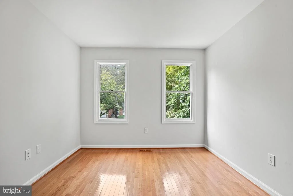 Photo of 1410 FALLSWOOD DRIVE